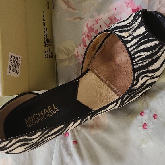 Michael Kors Zebra Print Carina Open Toe Canvas Wedges - Picture 2 of 6